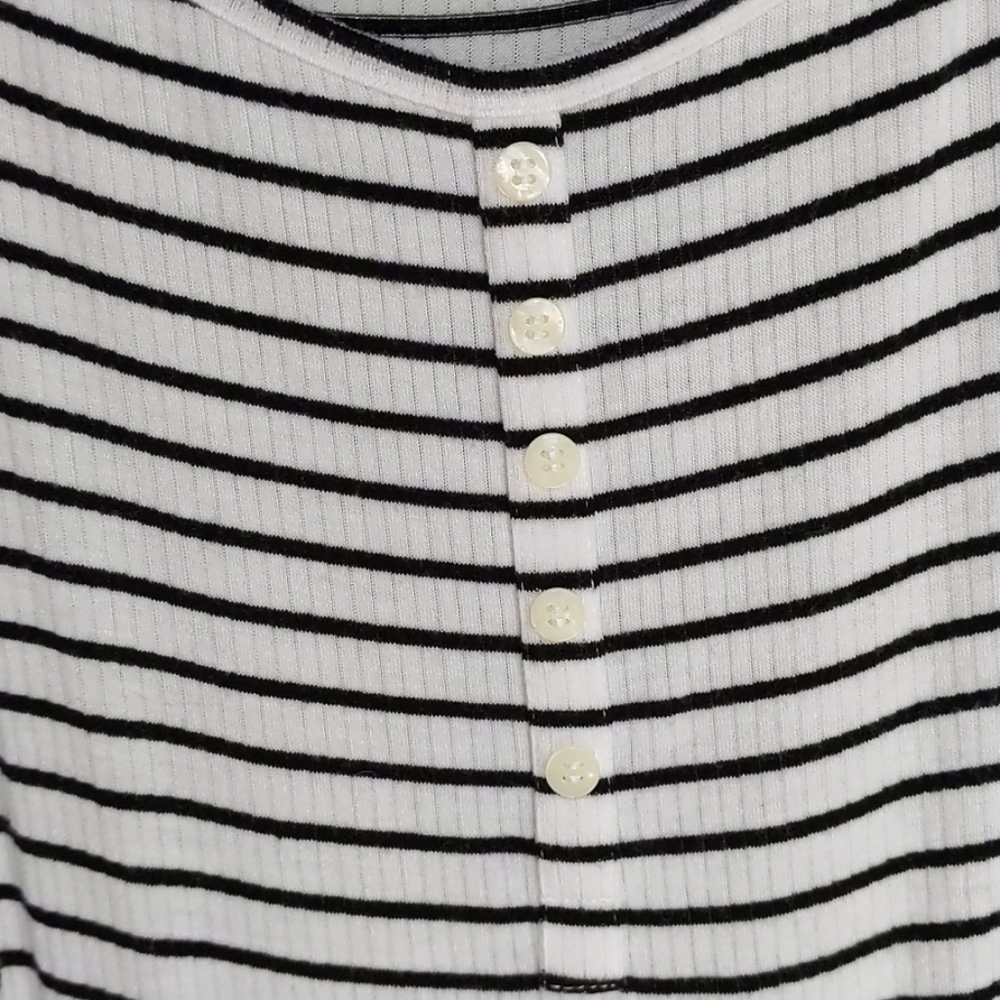Aeropostale Striped Round Hem Cami - Picture 3 of 4